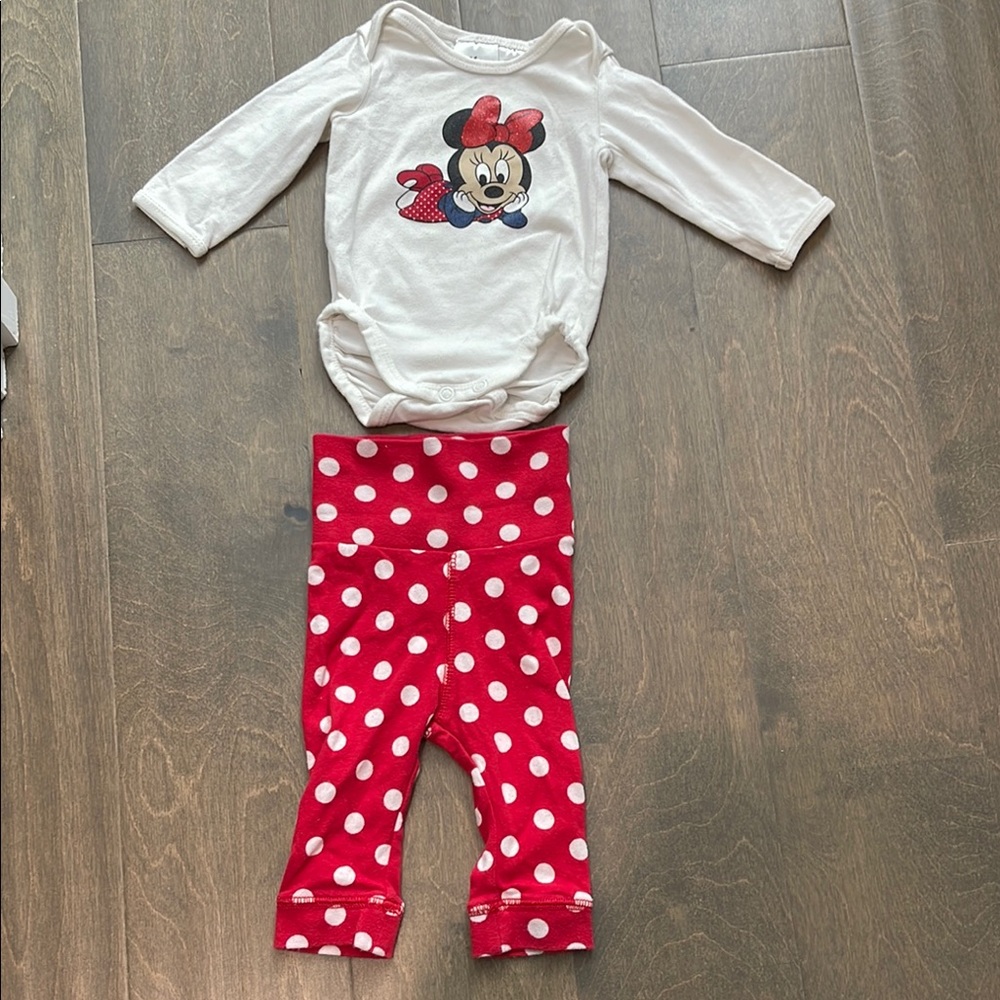 H&M Disney Baby 1-2M White Minnie Mouse Onesie and Red Polka Dot Leggings